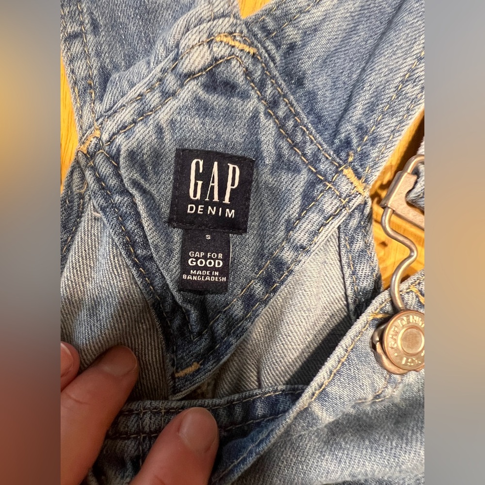 Gap Short Overalls - Picture 4 of 6